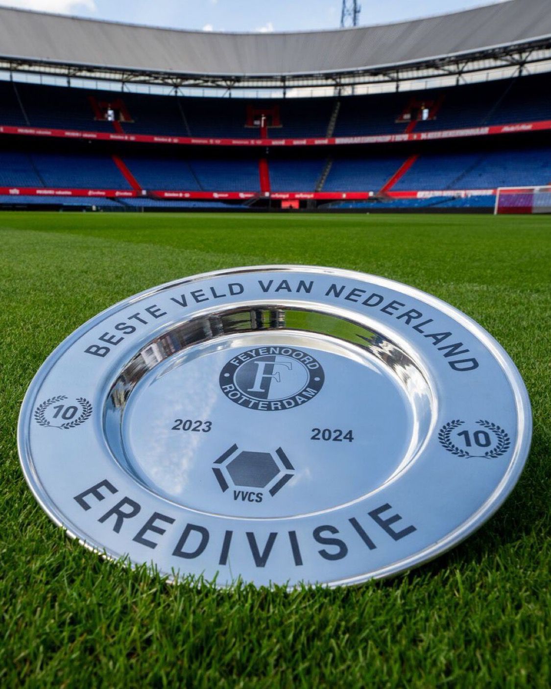 Grasmat van De Kuip voor tiende jaar op rij de beste