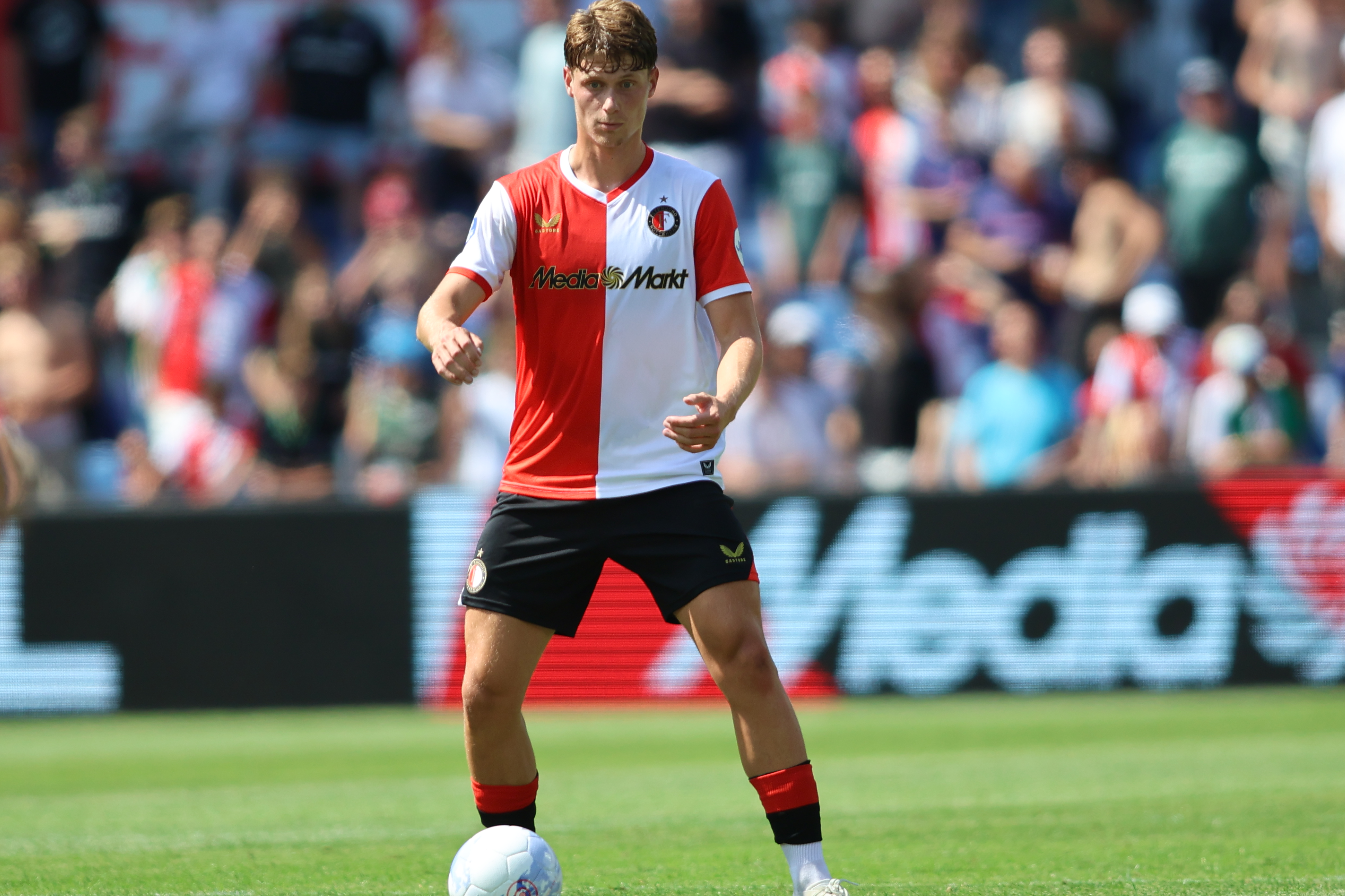 thijs-kraaijeveld-vs-union-saint-gilloise-jim-breeman-sport-photography-12