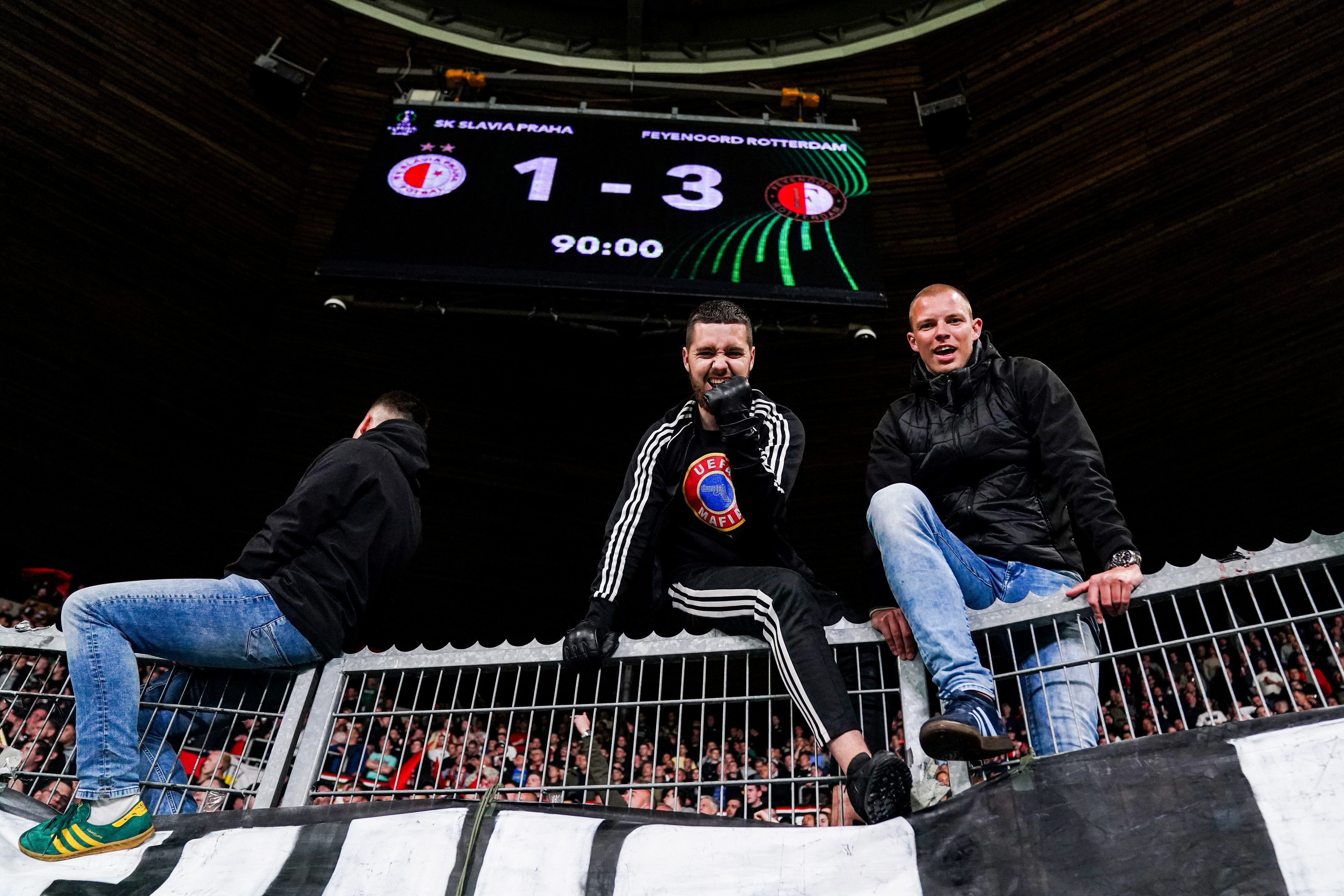 Uitsupporters Feyenoord | Slavia Praag - Feyenoord 1-3 november 2021