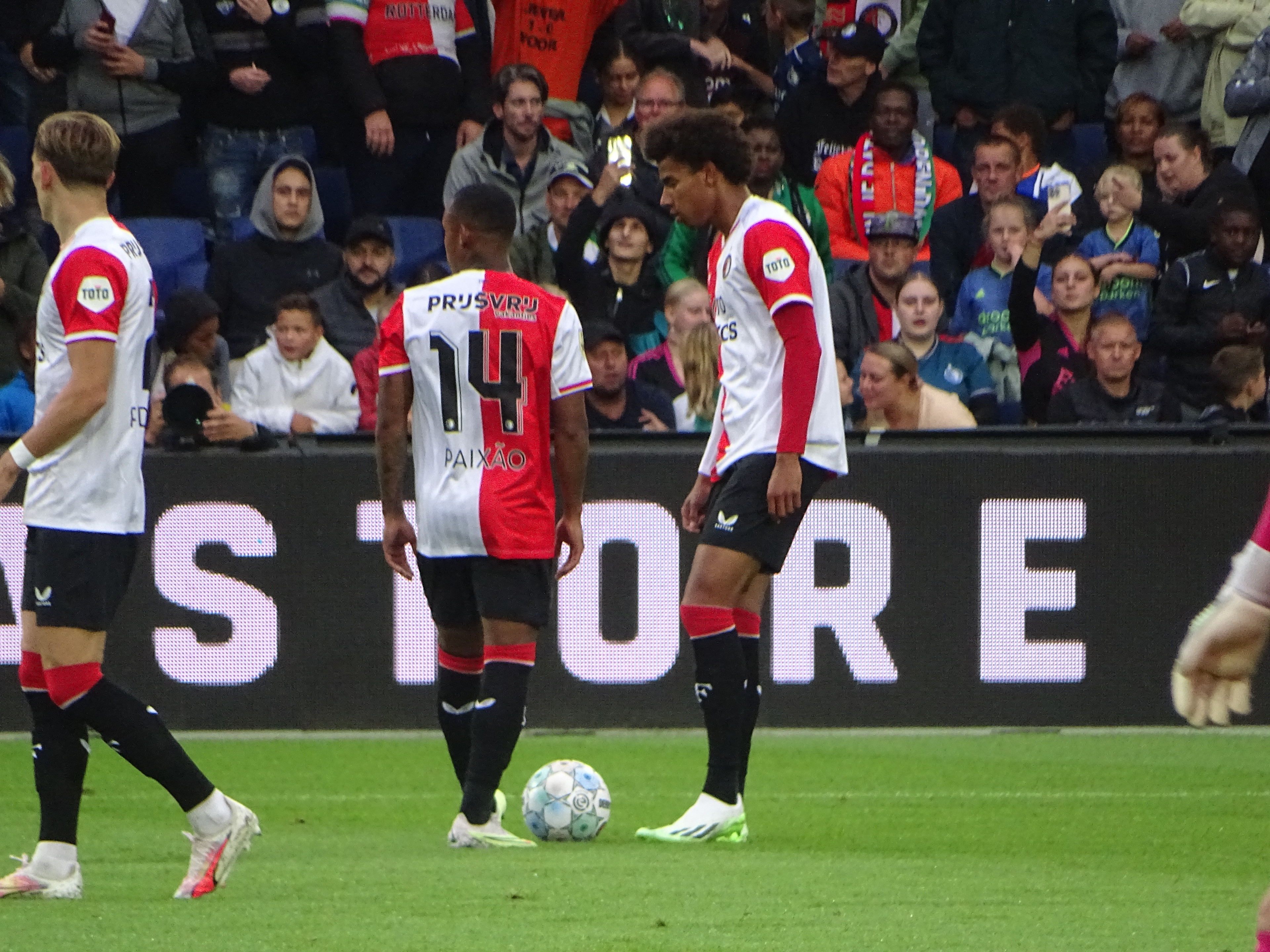 feyenoord-villareal-1-1-jim-breeman-sports-photography-15