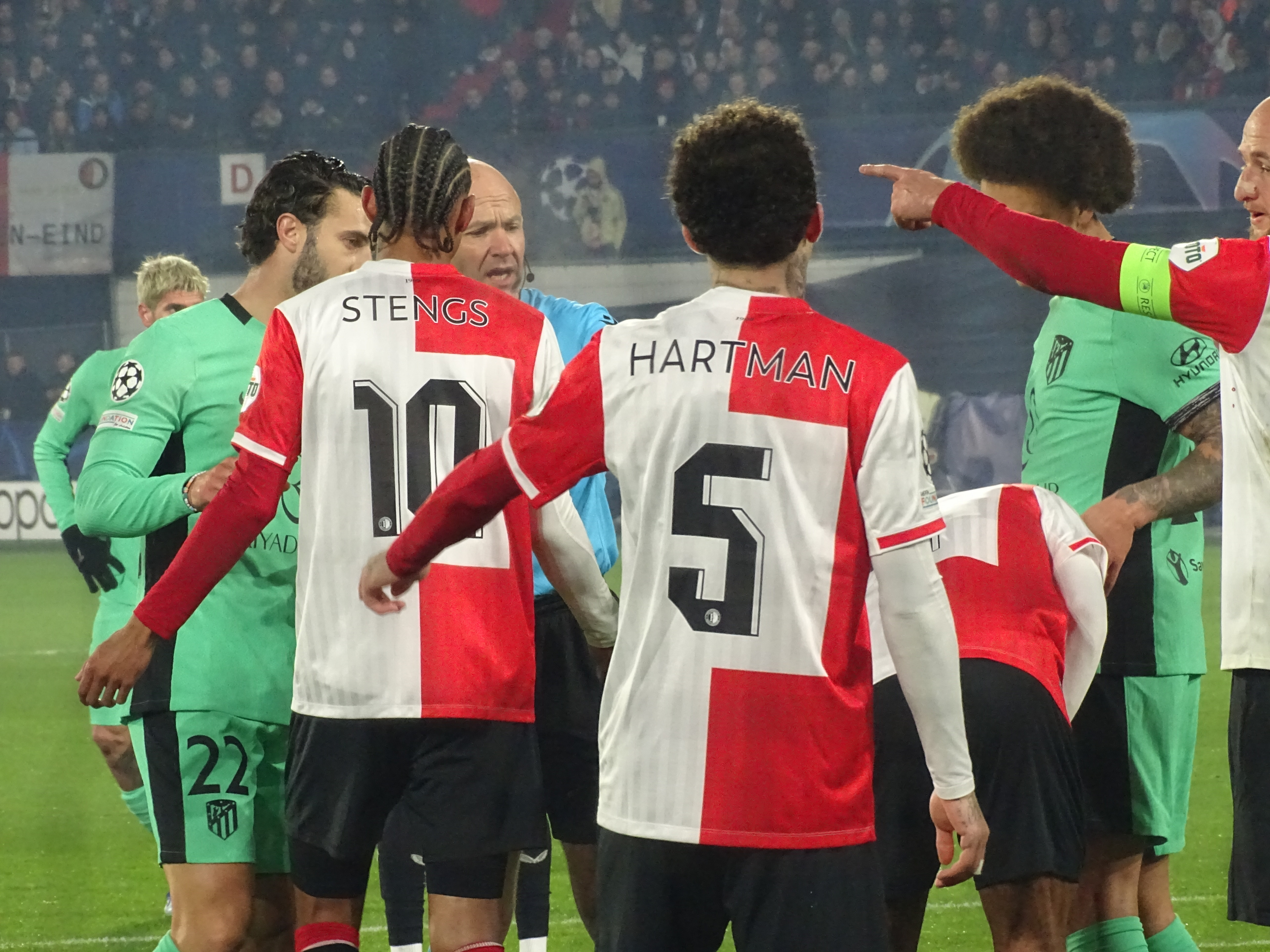 feyenoord-atletico-madrid-1-3-jim-breeman-sports-photography-24