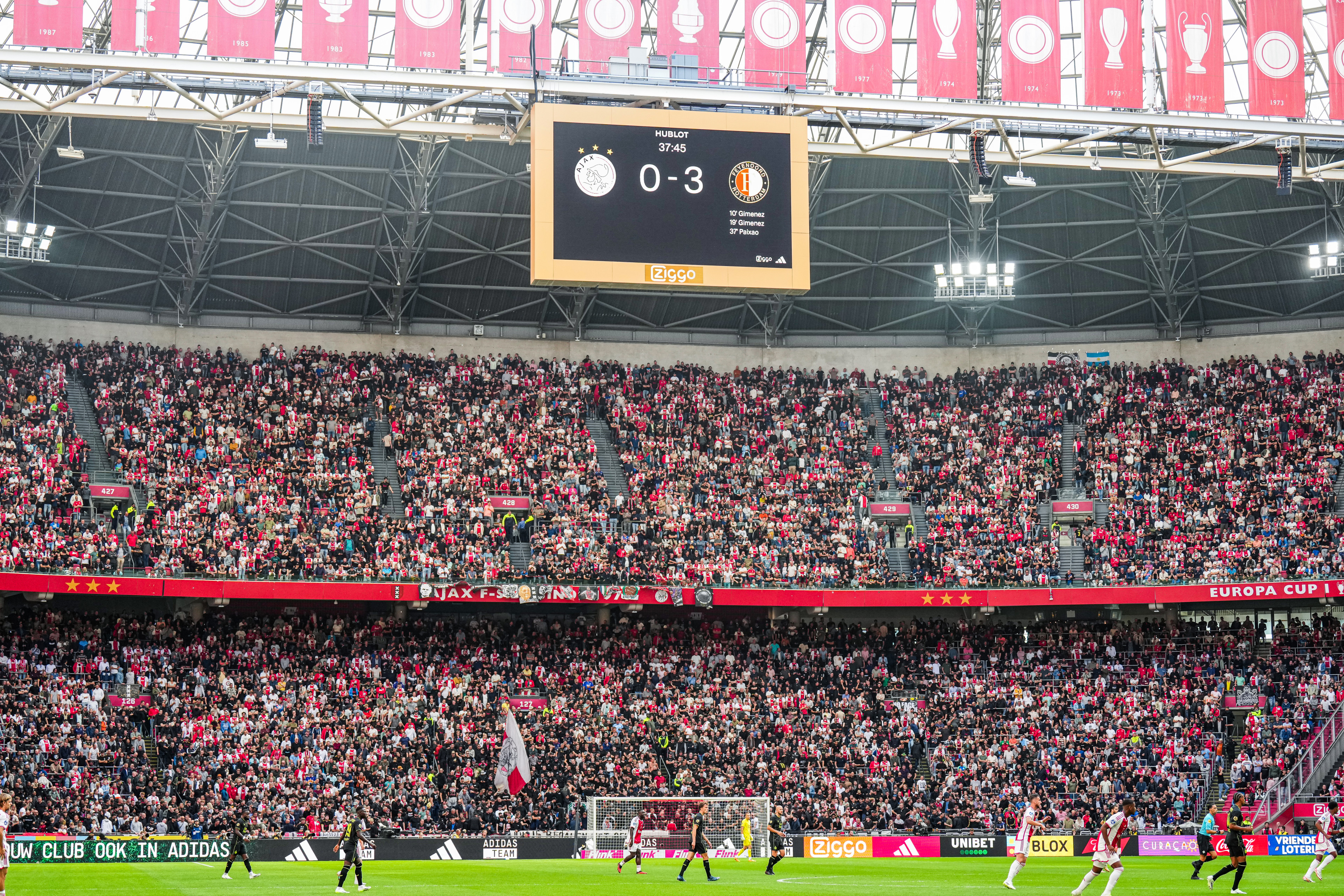 'Feyenoord voor het eerst in de eredivisie op 0-3 voorsprong in Amsterdam'