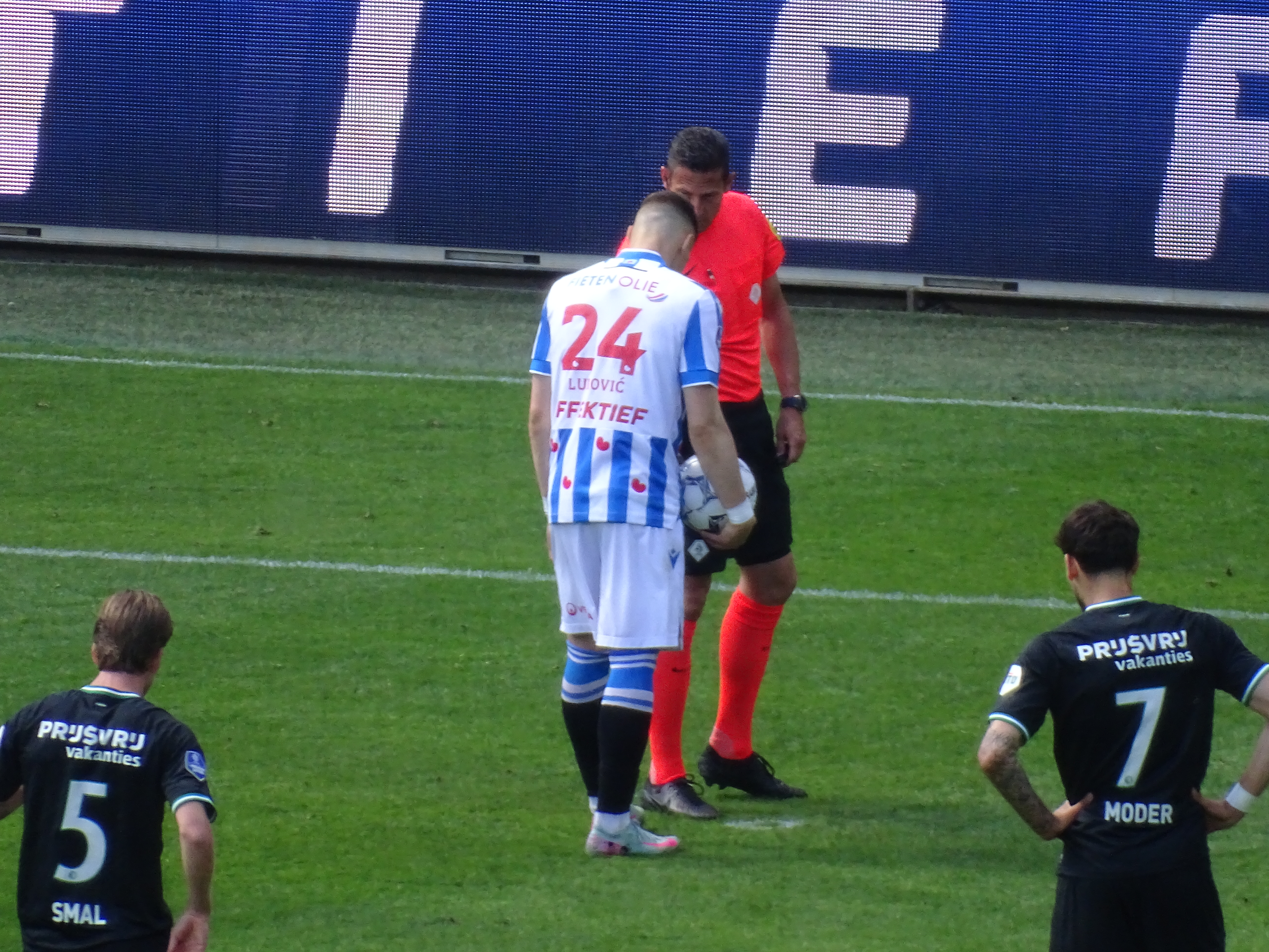 sc-heerenveen-feyenoord-2-0-jim-breeman-sports-photography-55