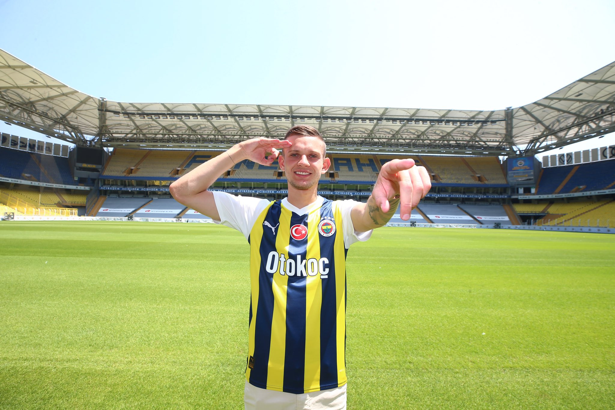 szymanski-foto-fenerbahce-twitter