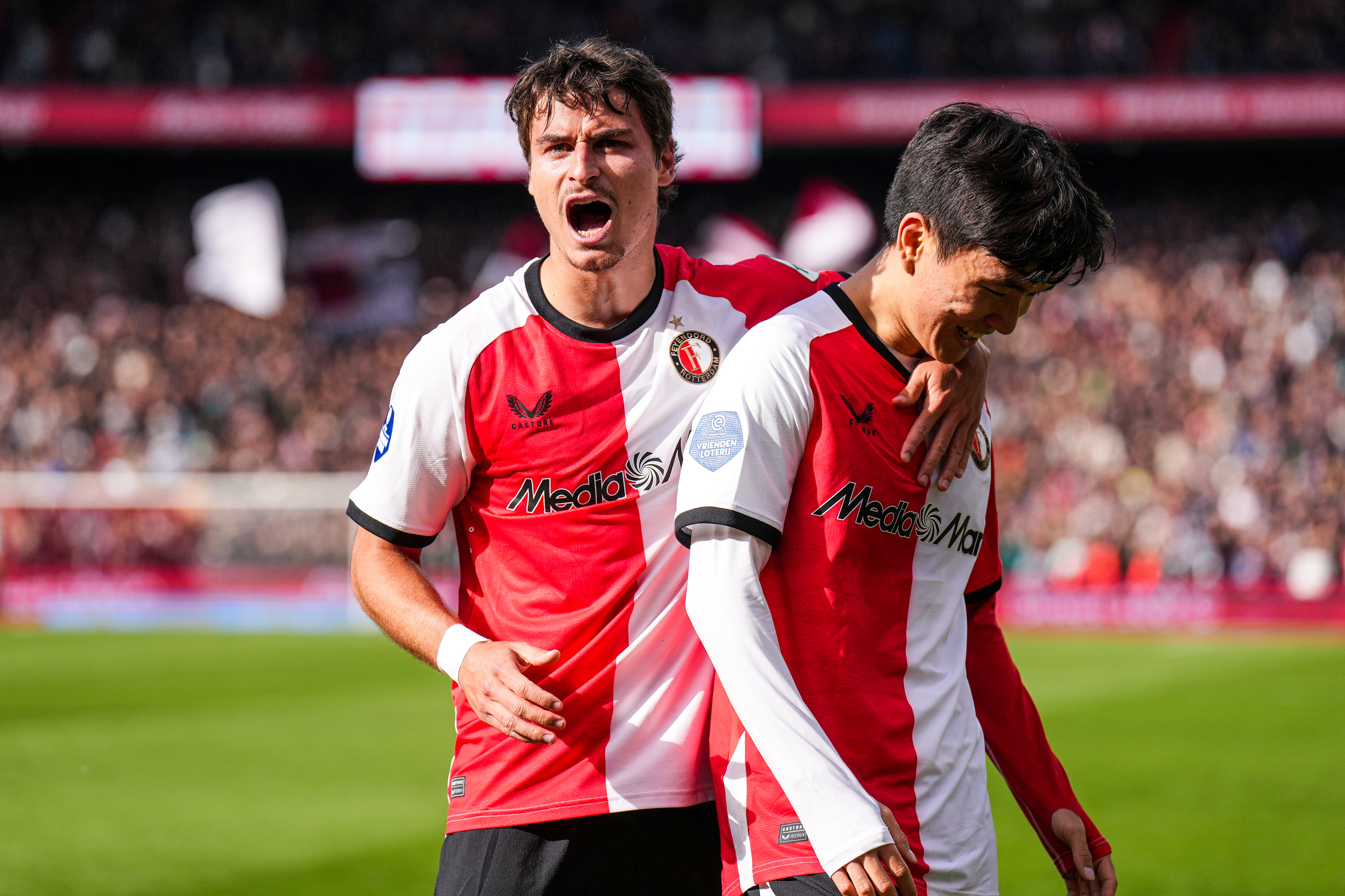 Hwang opgeroepen voor Zuid-Korea; Bueno naar Spanje O21