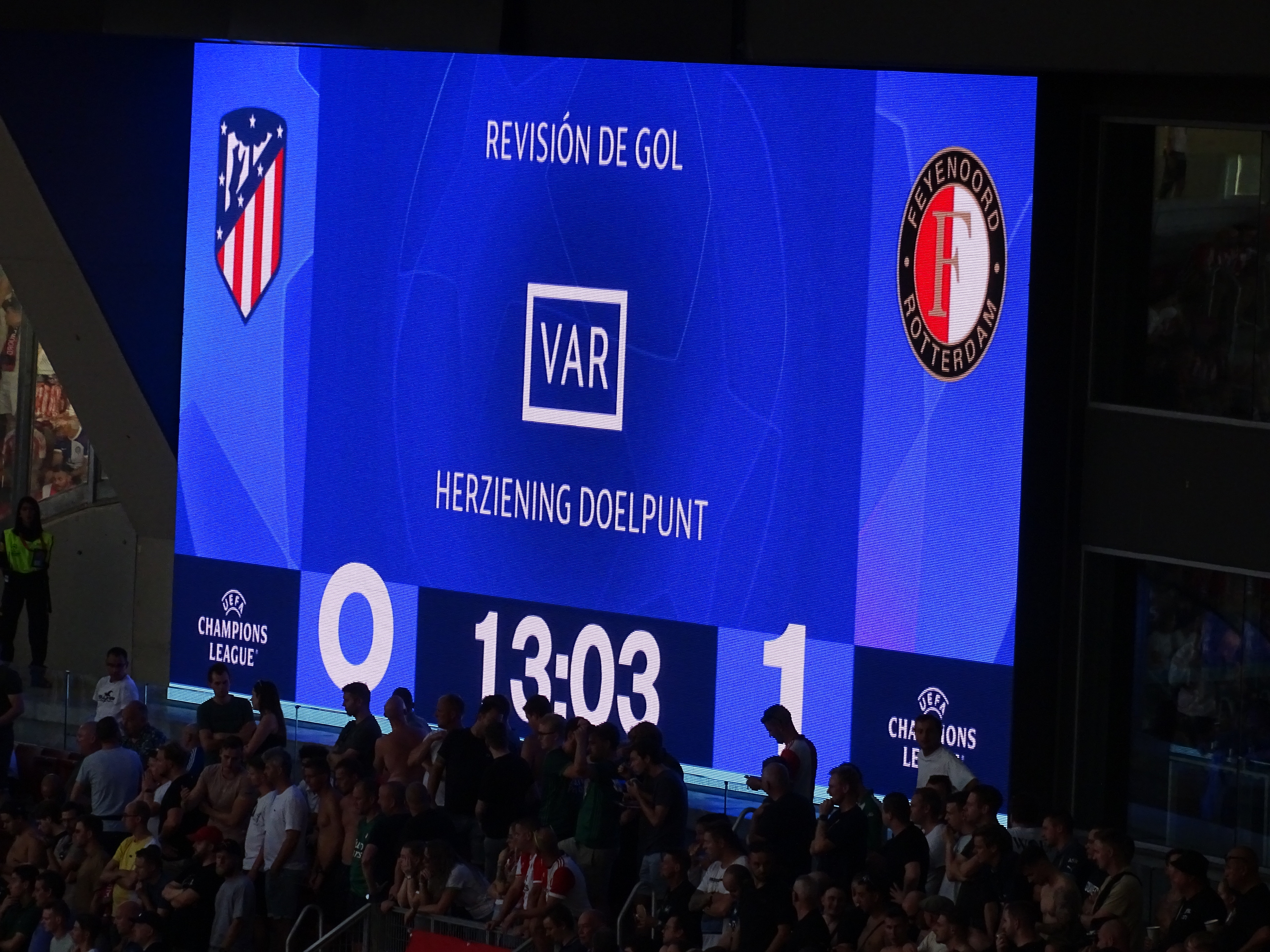 atletico-madrid-feyenoord-3-2-jim-breeman-sports-photography-39