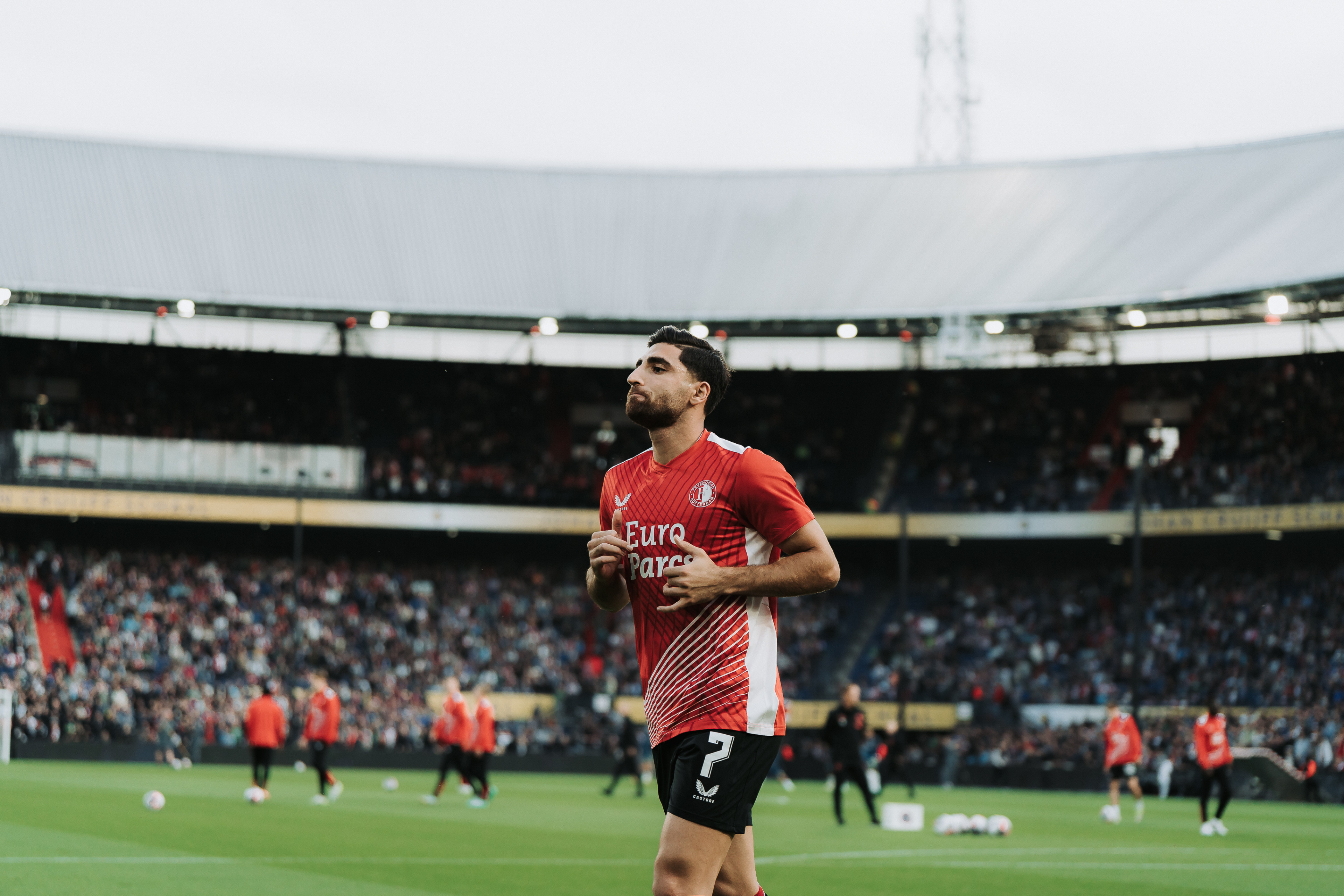 Jahanbakhsh keert met hamstringblessure terug naar Rotterdam