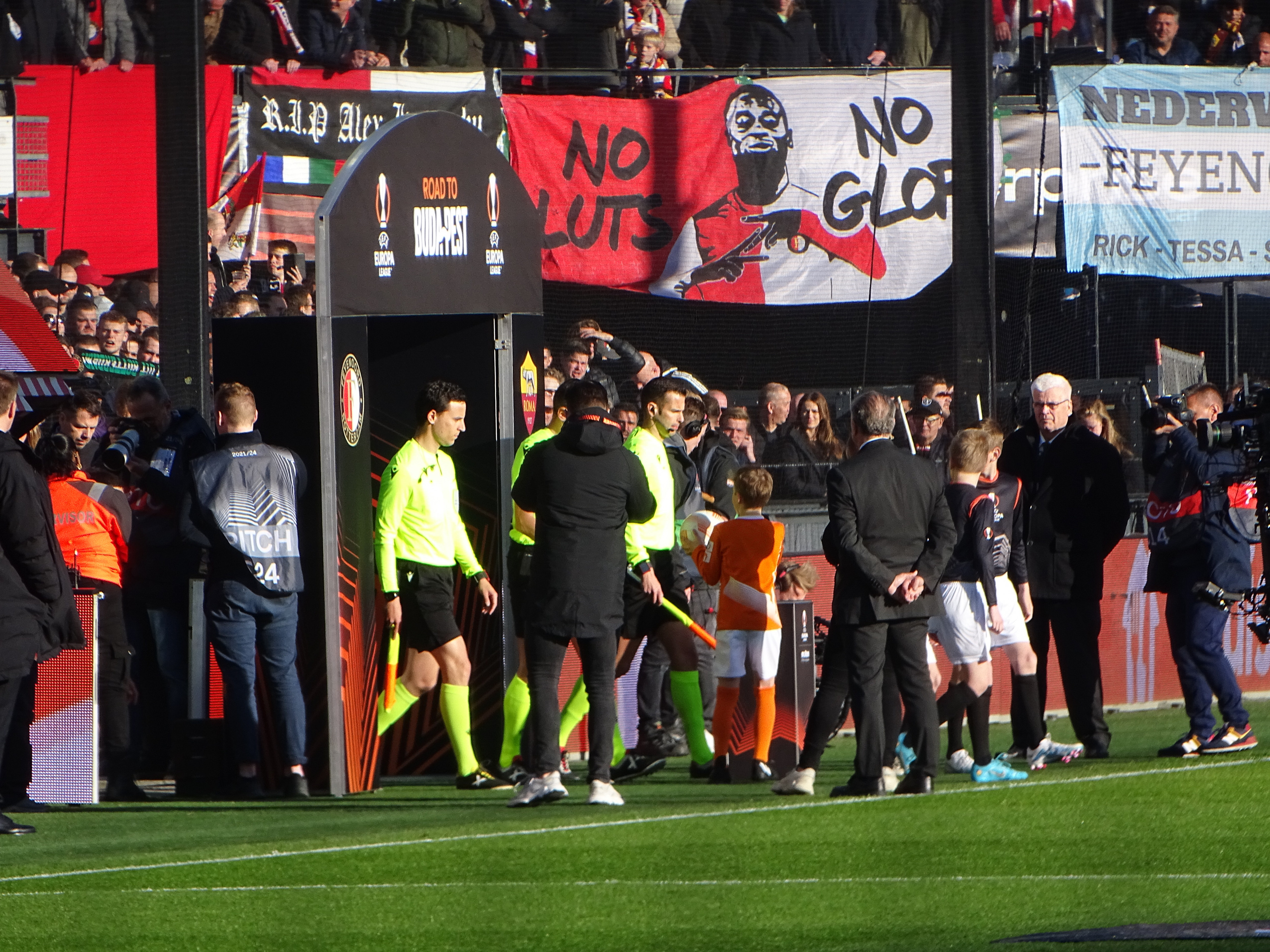 feyenoord-as-roma-1-0-13-04-2023-jim-breeman-sports-photography-19