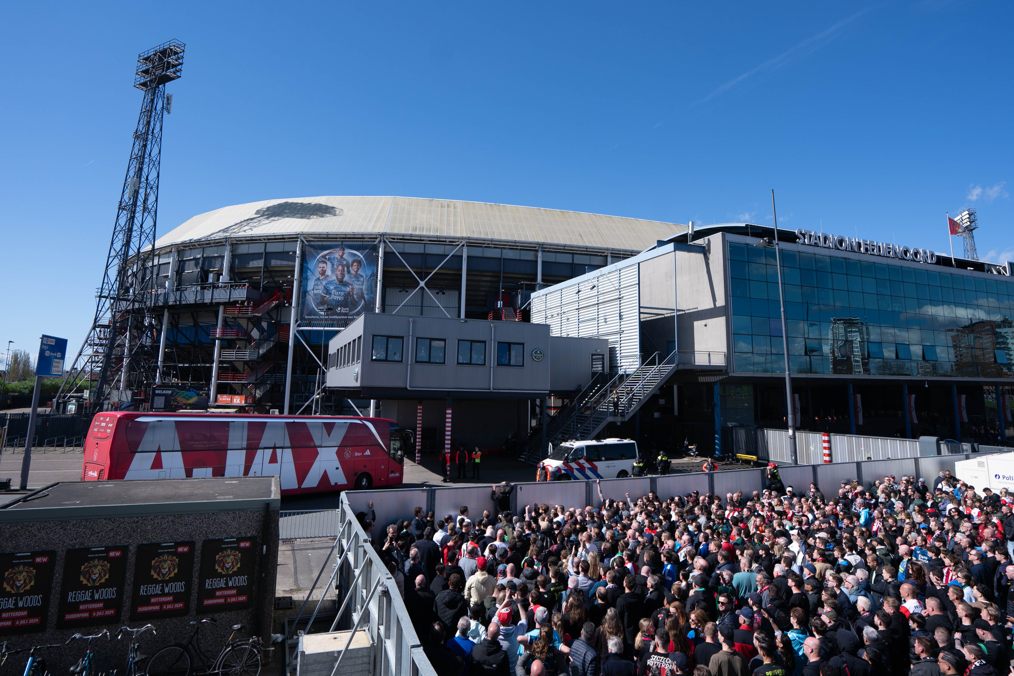 KNVB reageert op commotie: “Er was praktisch gezien maar één geboden mogelijkheid”