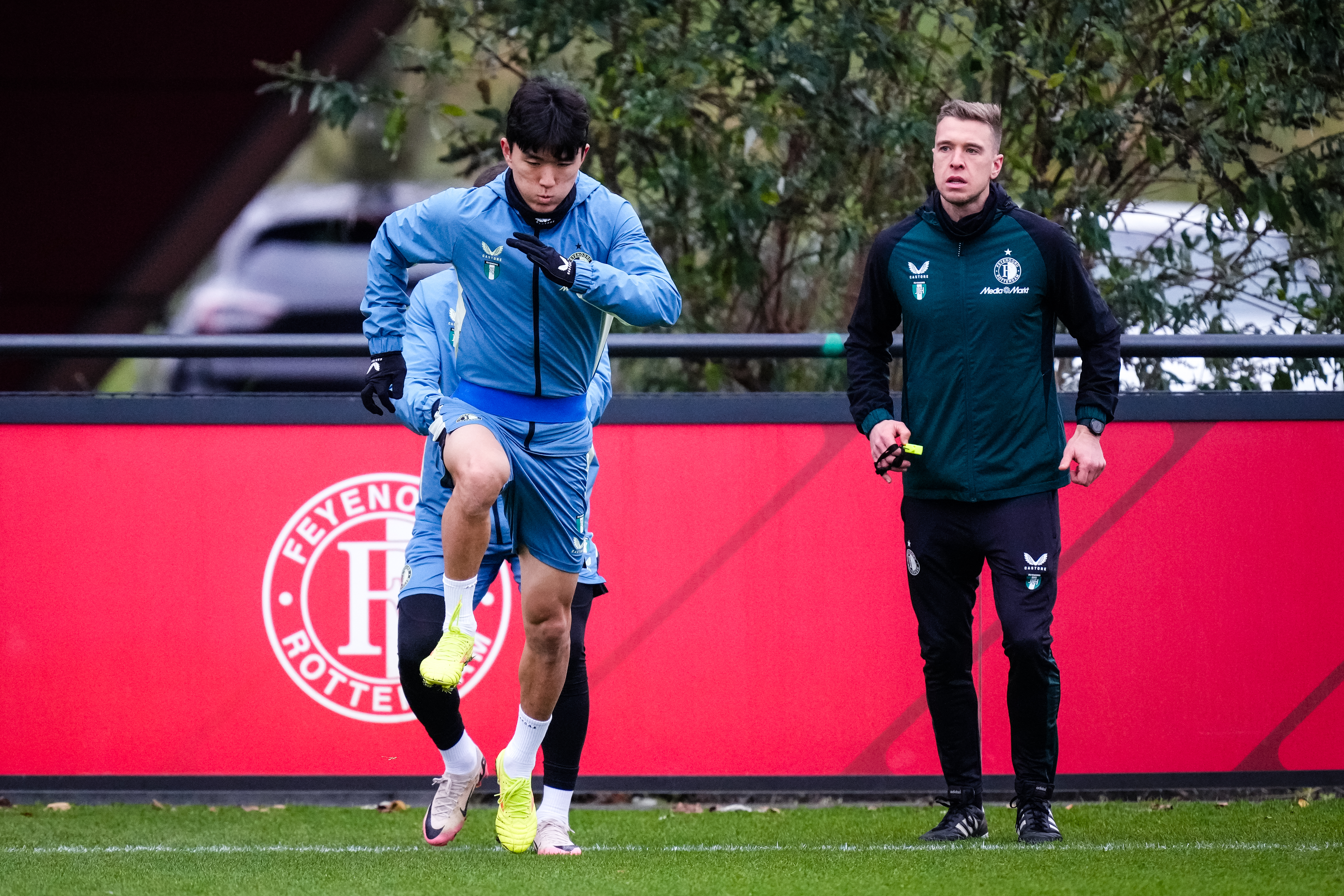 'Timber en Hwang trainen apart van de groep in aanloop naar Bayern-thuis'