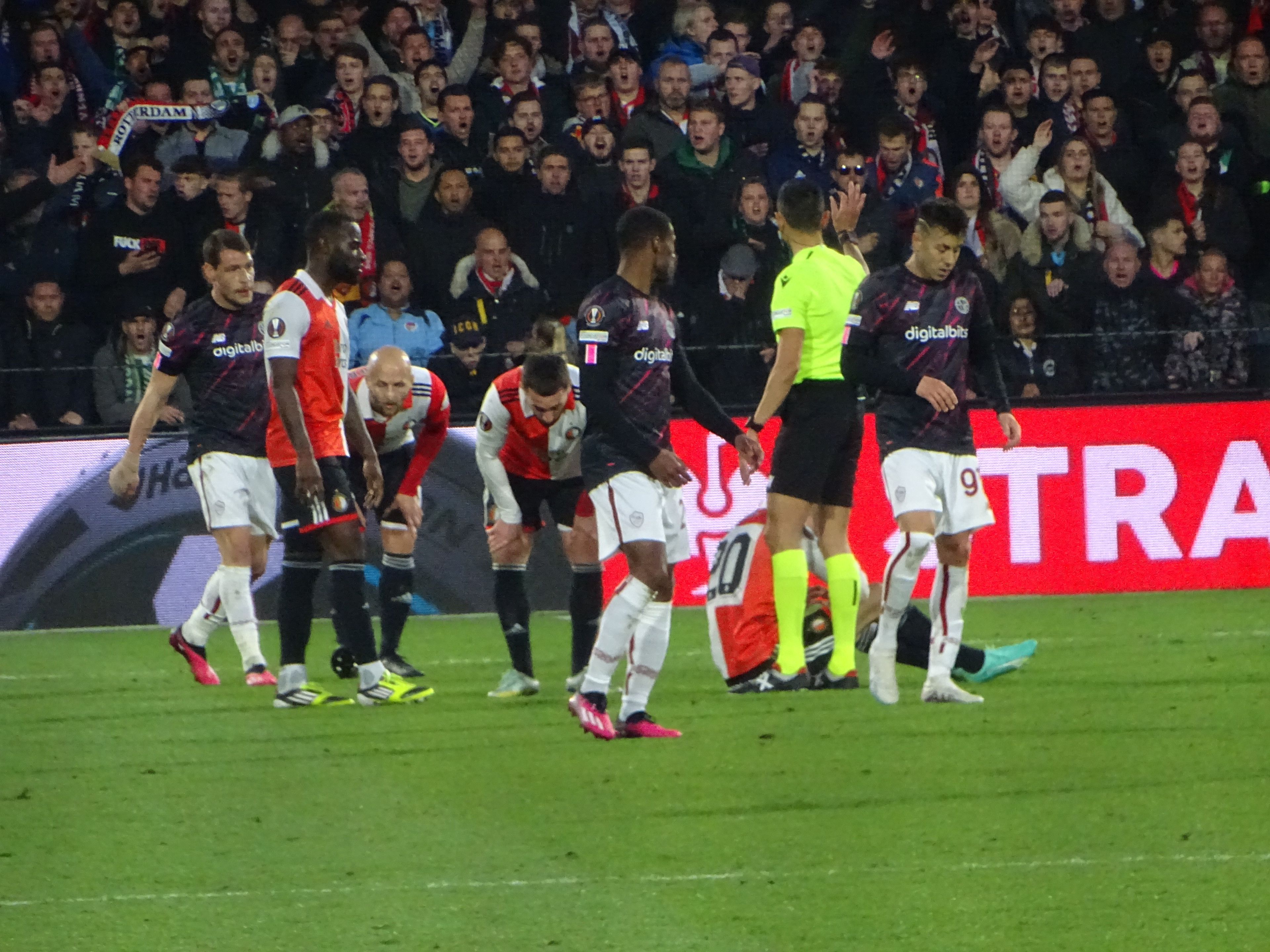 feyenoord-as-roma-1-0-13-04-2023-jim-breeman-sports-photography-49