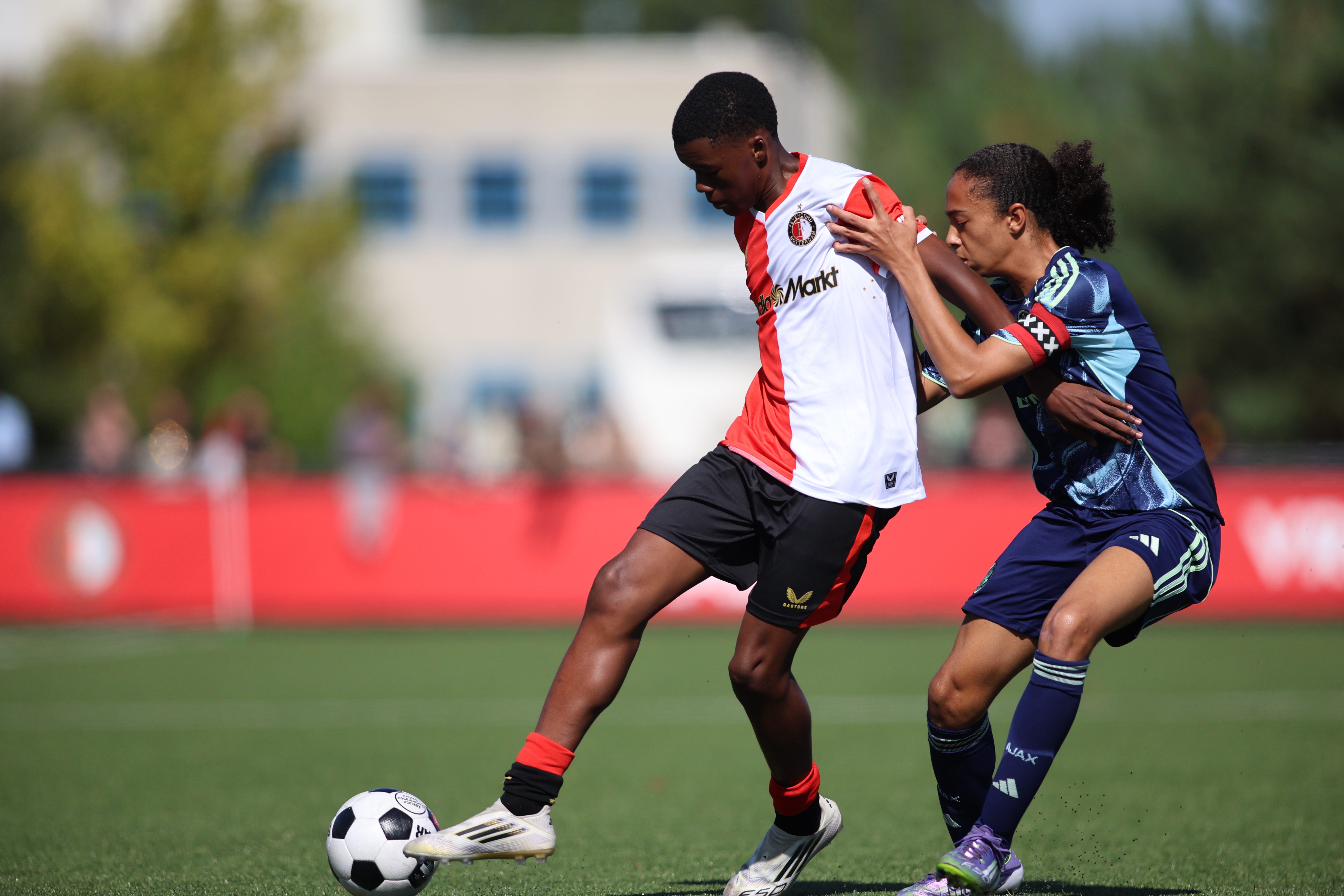 feyenoord-o15-ajax-o15-3-2-22