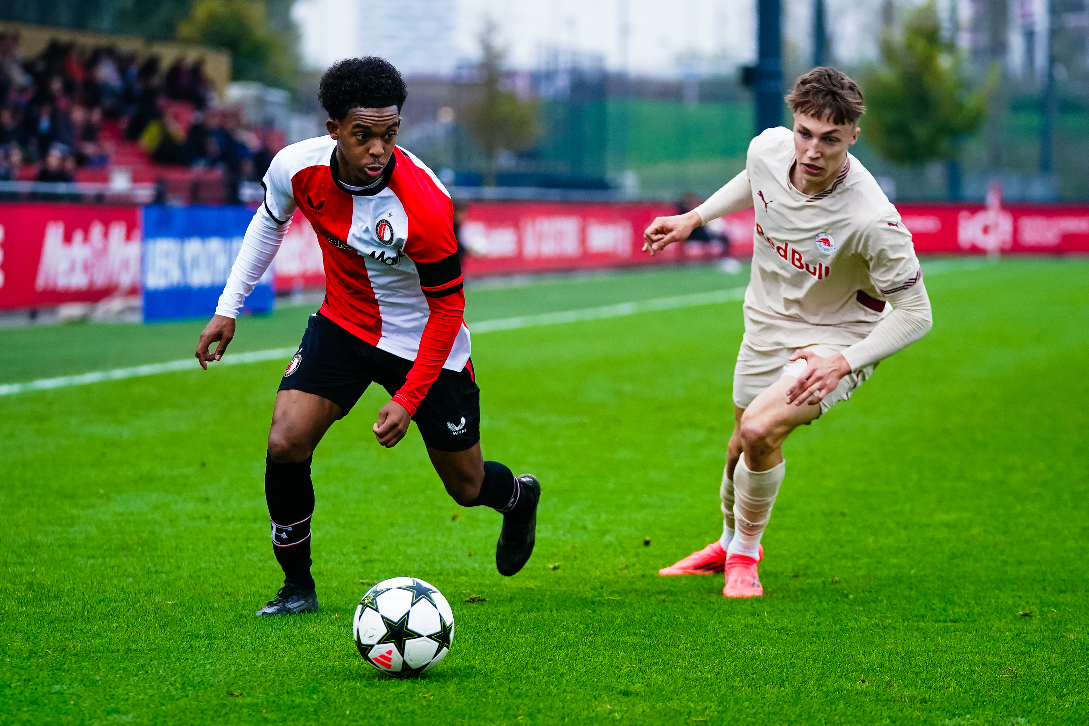 Feyenoord O19 speelt gelijk tegen Salzburg in Youth League