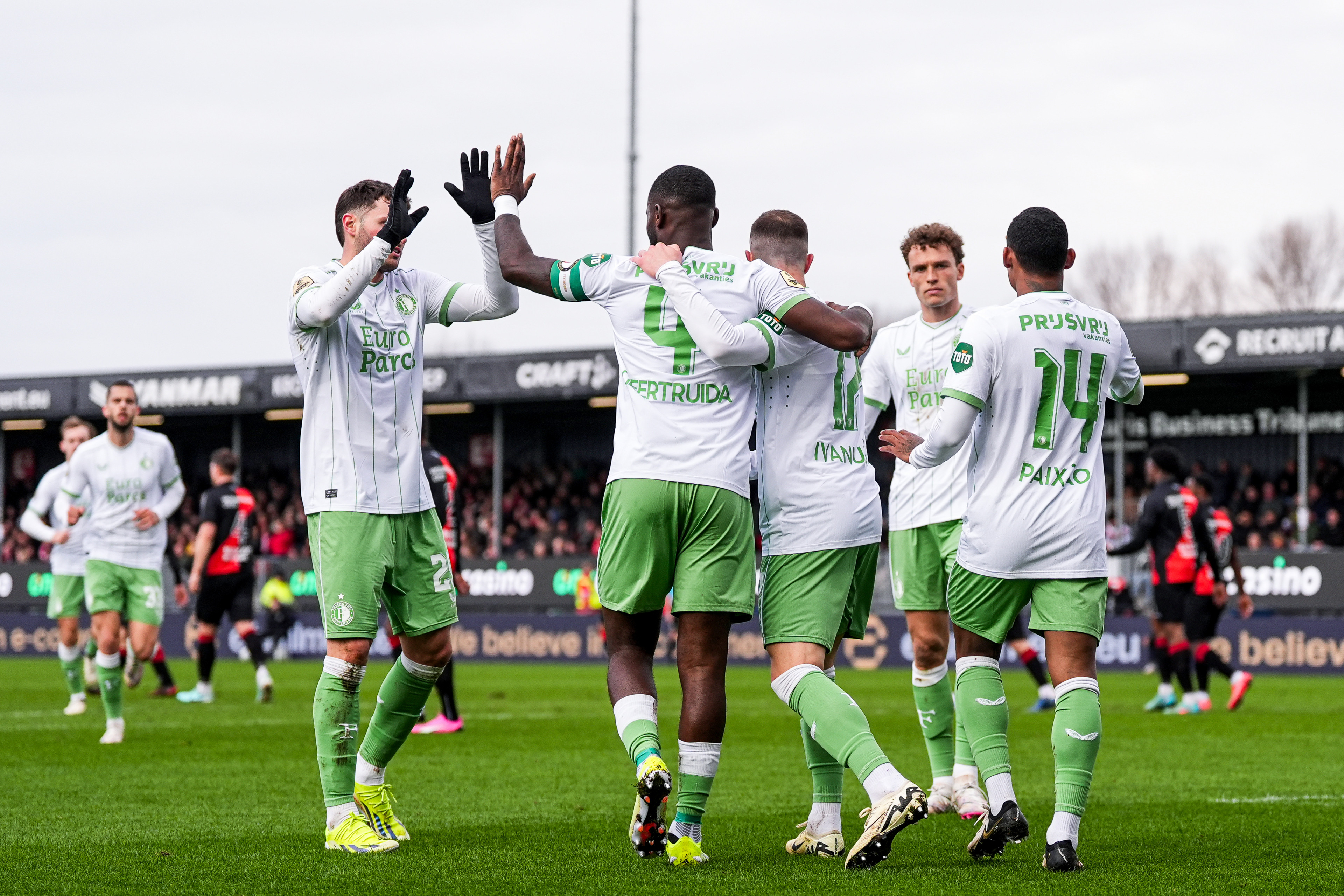 Beoordeel de spelers voor de wedstrijd Almere City - Feyenoord (0-2)