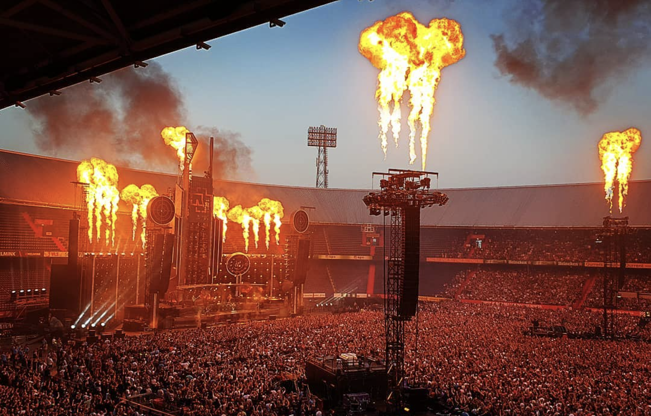 Afscheid van een icoon: laatste concerten in De Kuip roepen emoties op bij omwonenden