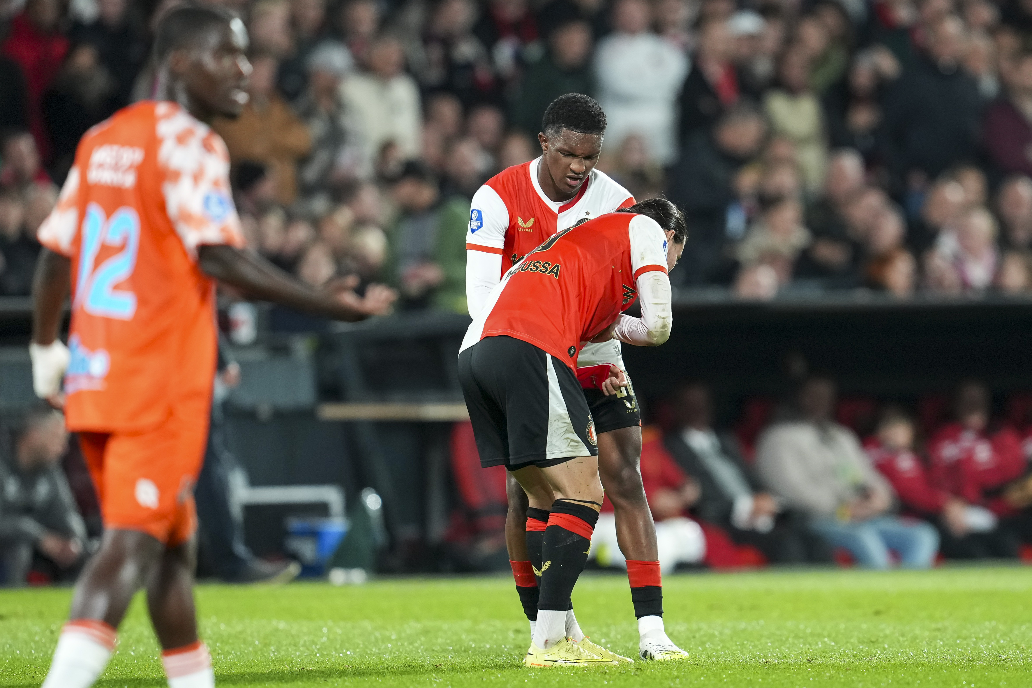 'Dokter' Read schoot Hadj Moussa te hulp: "Het hielp, maar was wel heel vies"