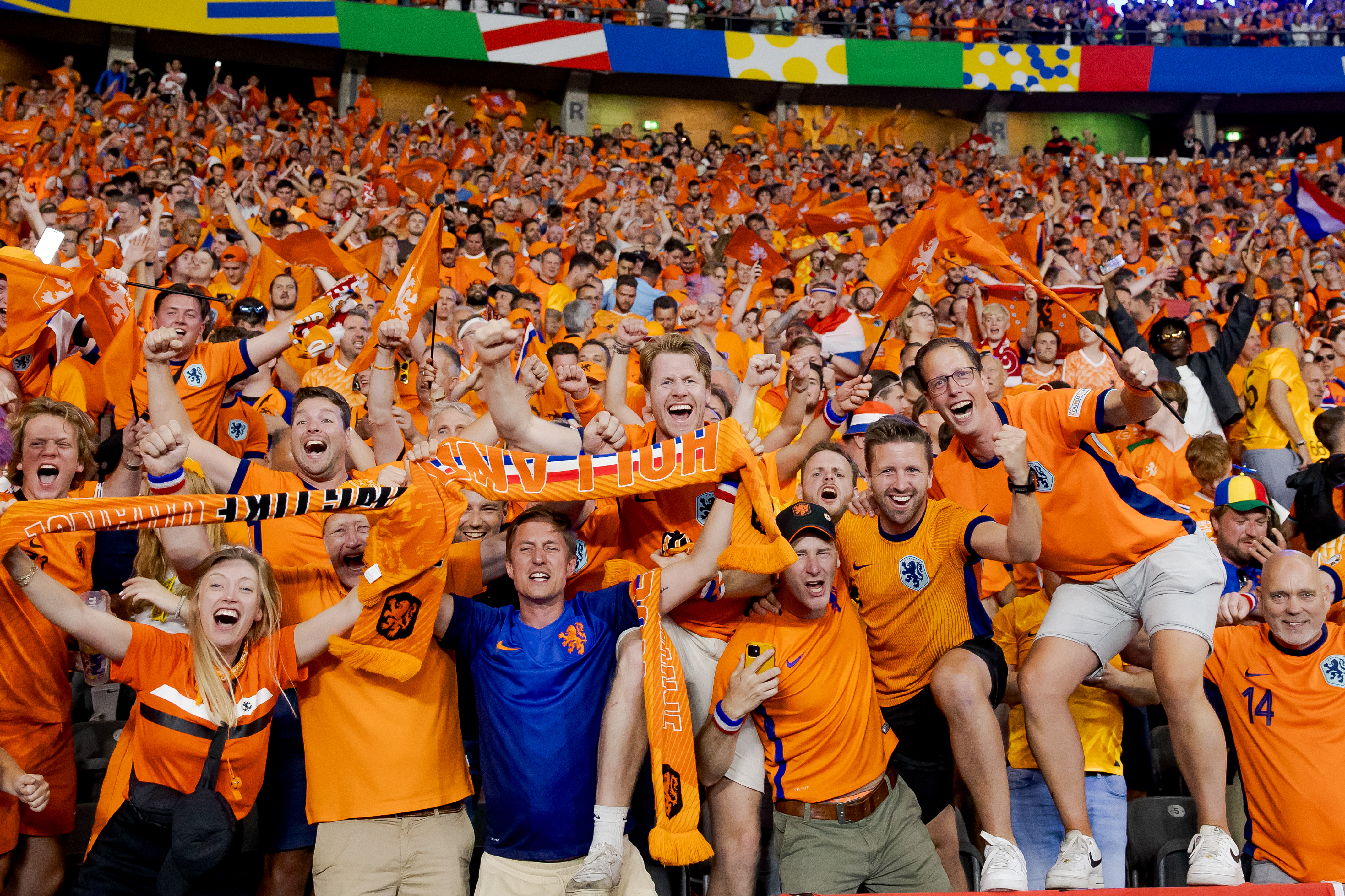 LIVE • Nederland - Engeland • 1-2 [FT]