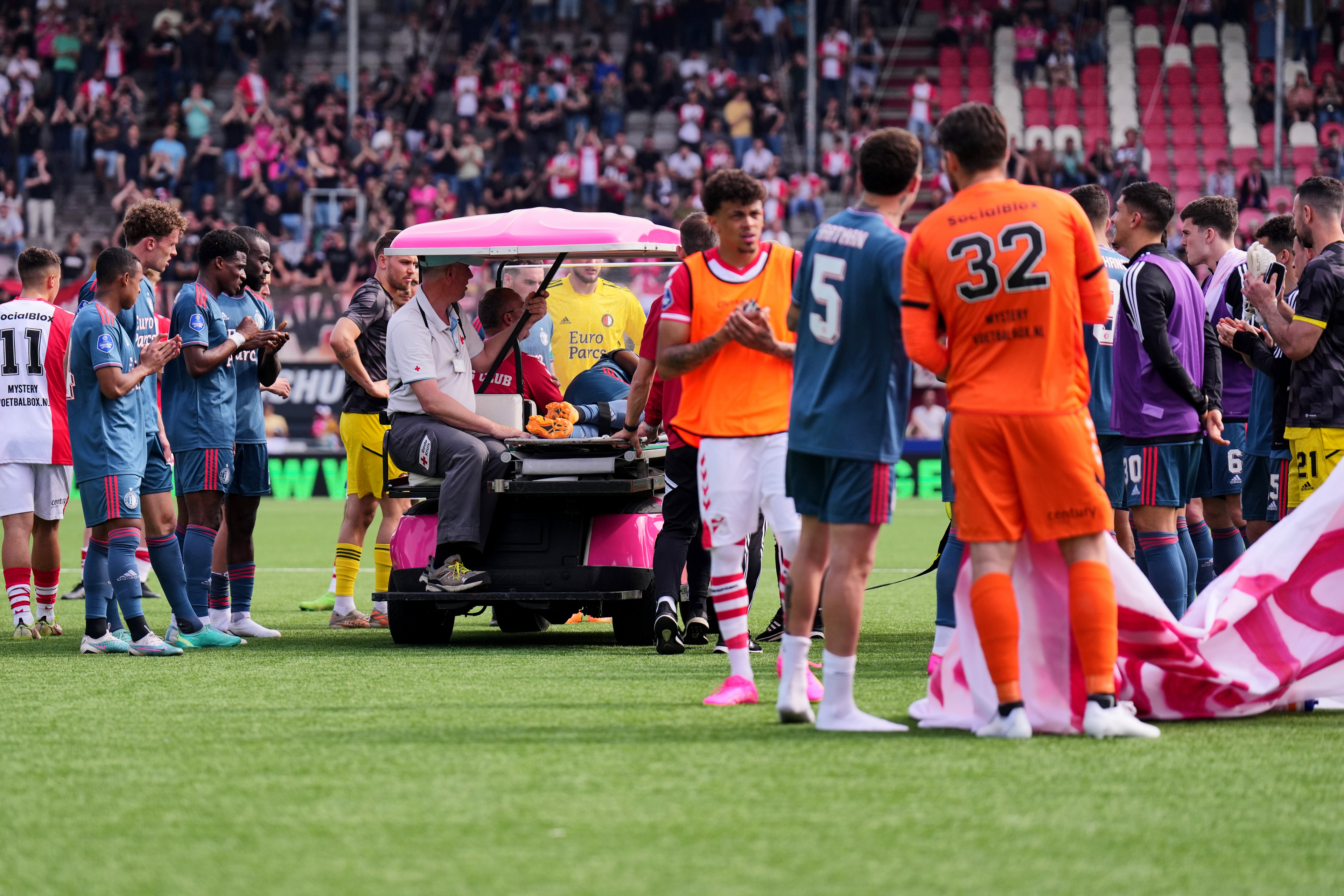 Slot over Kasanwirjo: "In de kleedkamer zag ik al weer een smile op zijn gezicht"