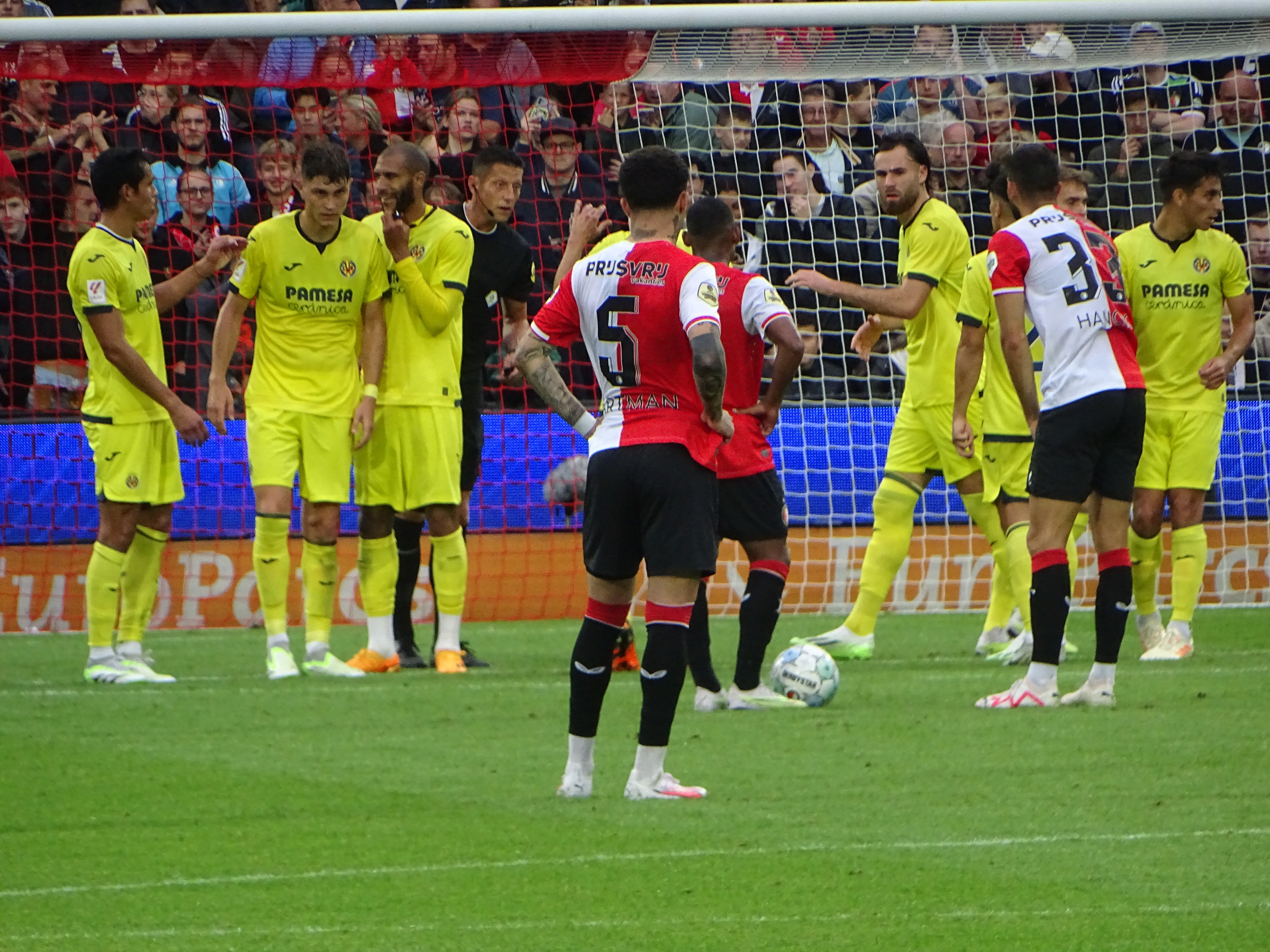 feyenoord-villareal-1-1-jim-breeman-sports-photography-22