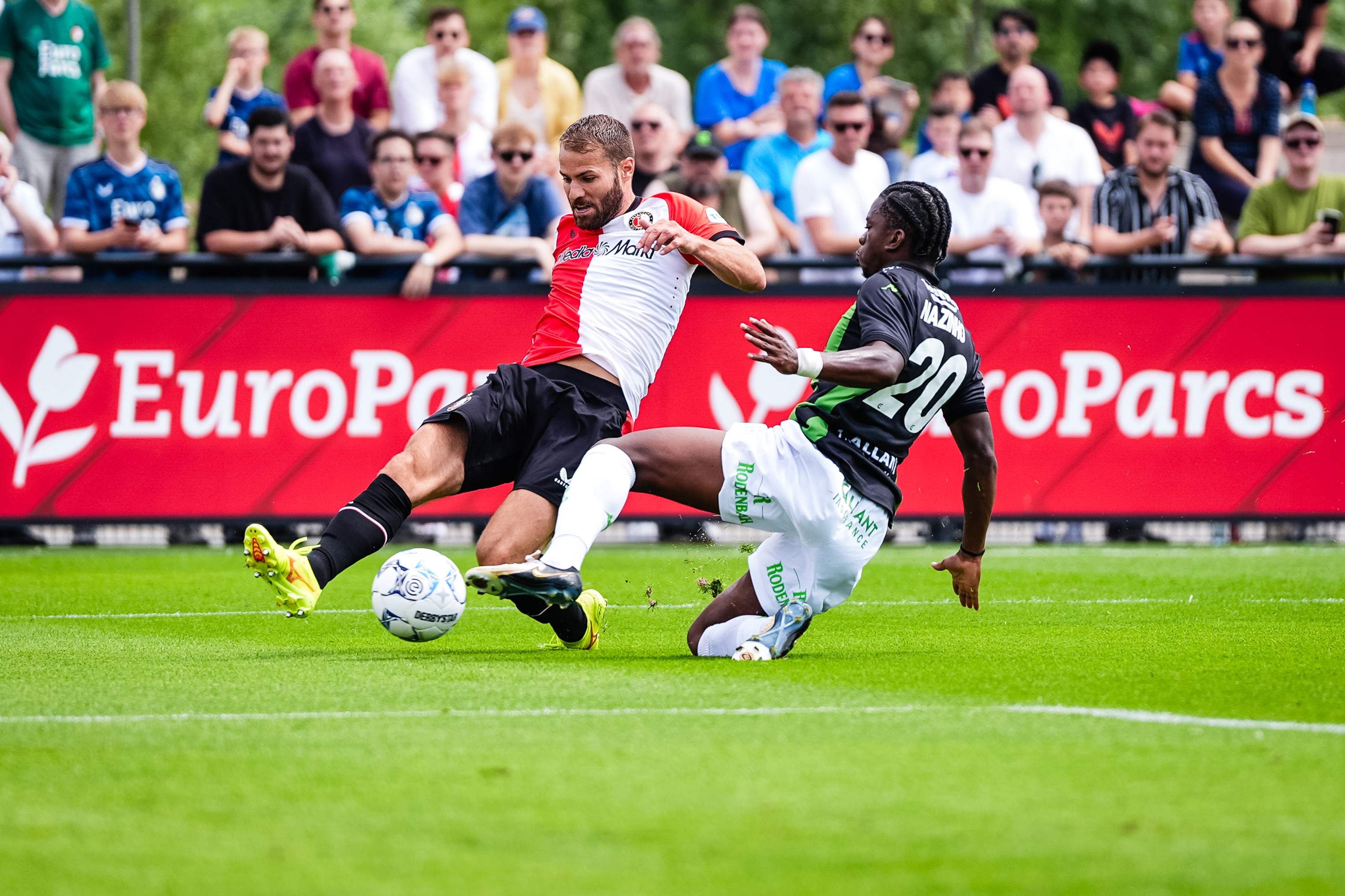 LIVE • Feyenoord - Cercle Brugge • 1-0 [FT]