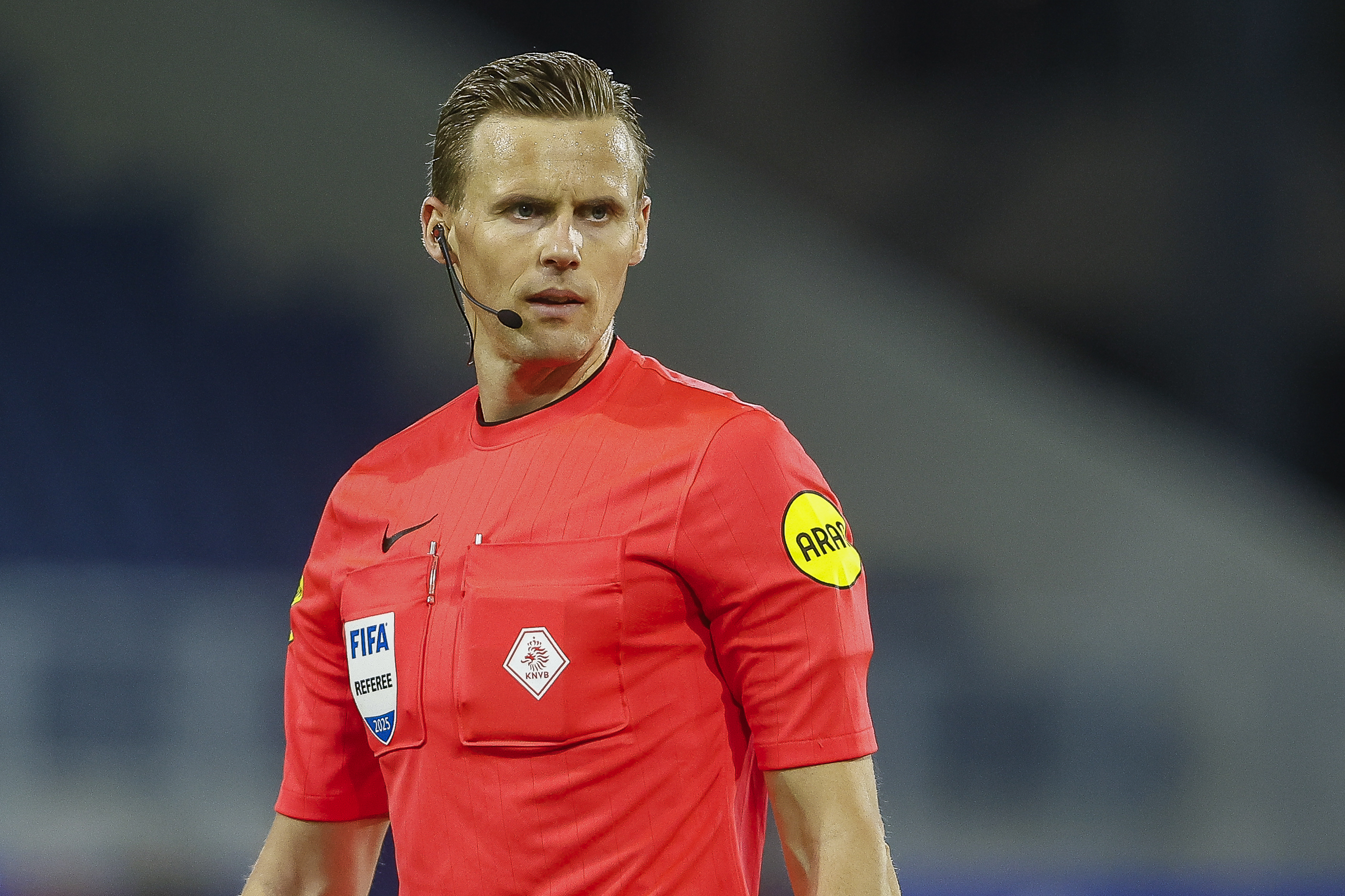 Van der Eijk fluit Telstar - Feyenoord