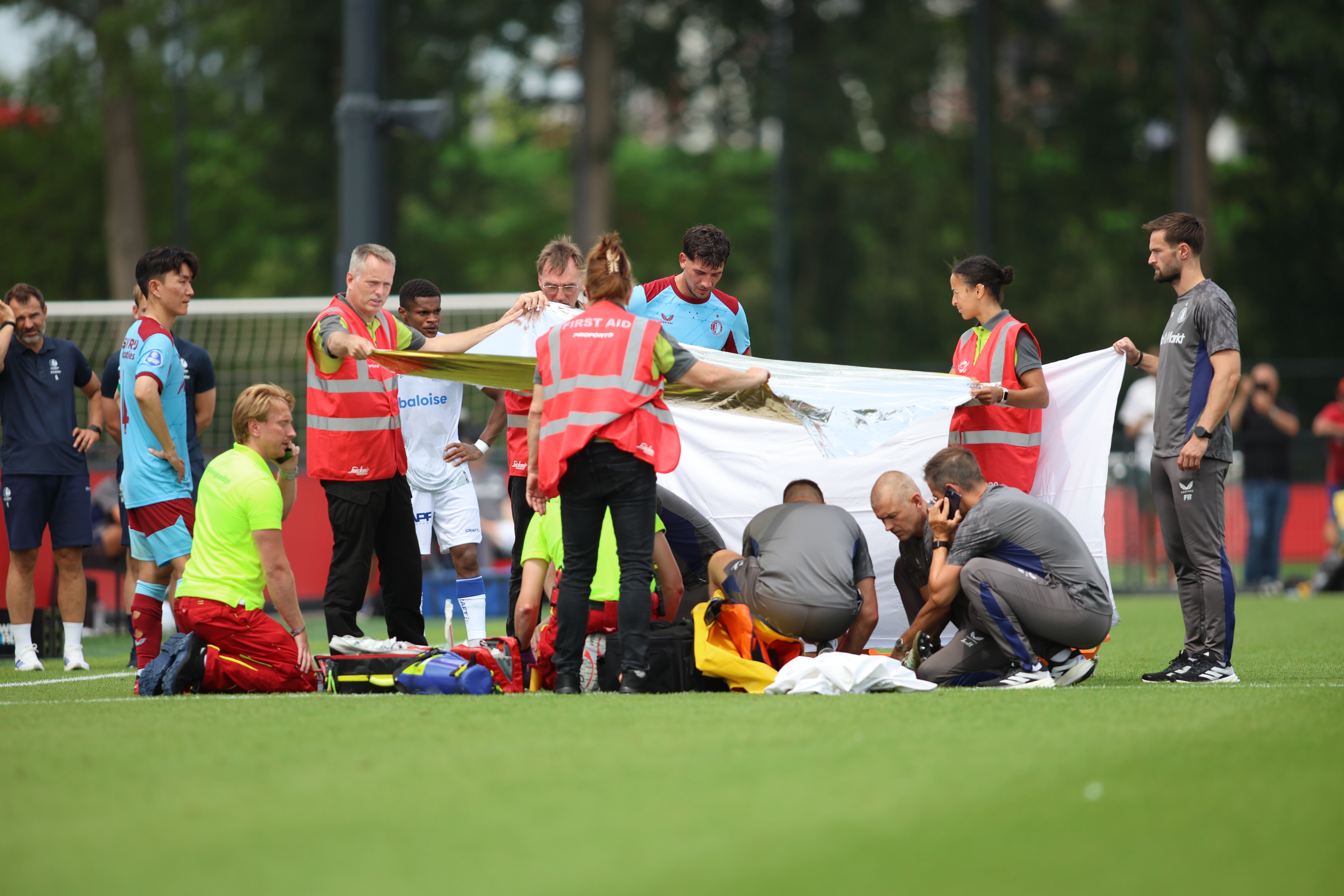 Thomas Beelen injury - Jim Breeman Sports Photography