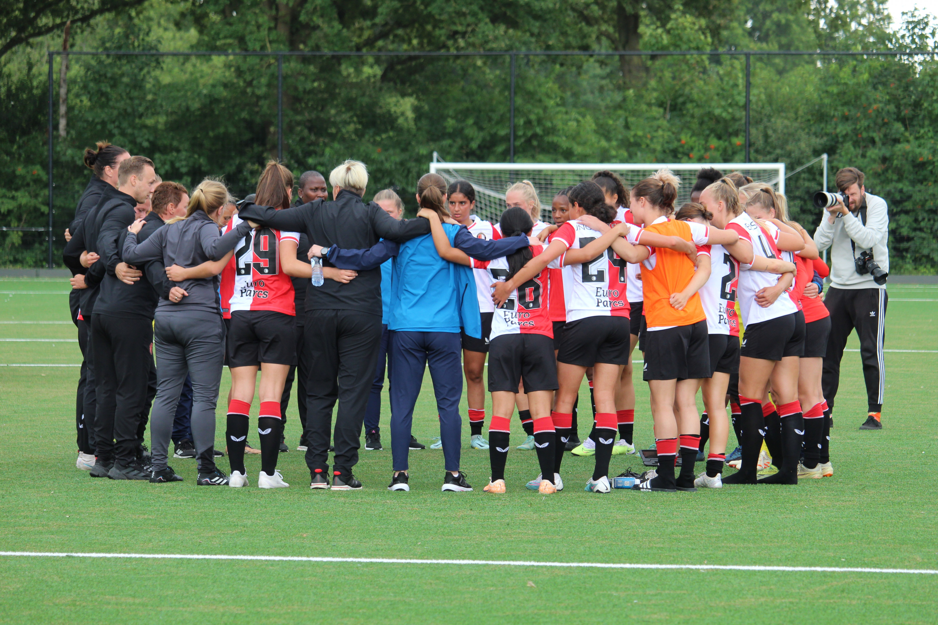 Eerste internationale Partner voor Feyenoord Vrouwen 1