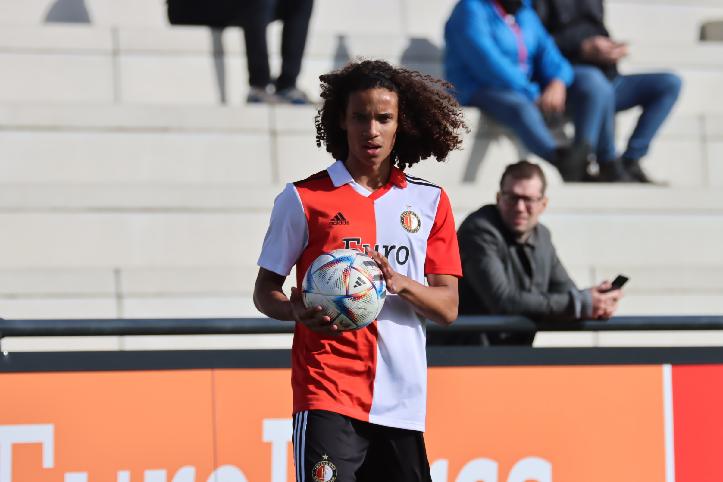 Feyenoord O21 wint op Varkenoord van NAC Breda (4-1)