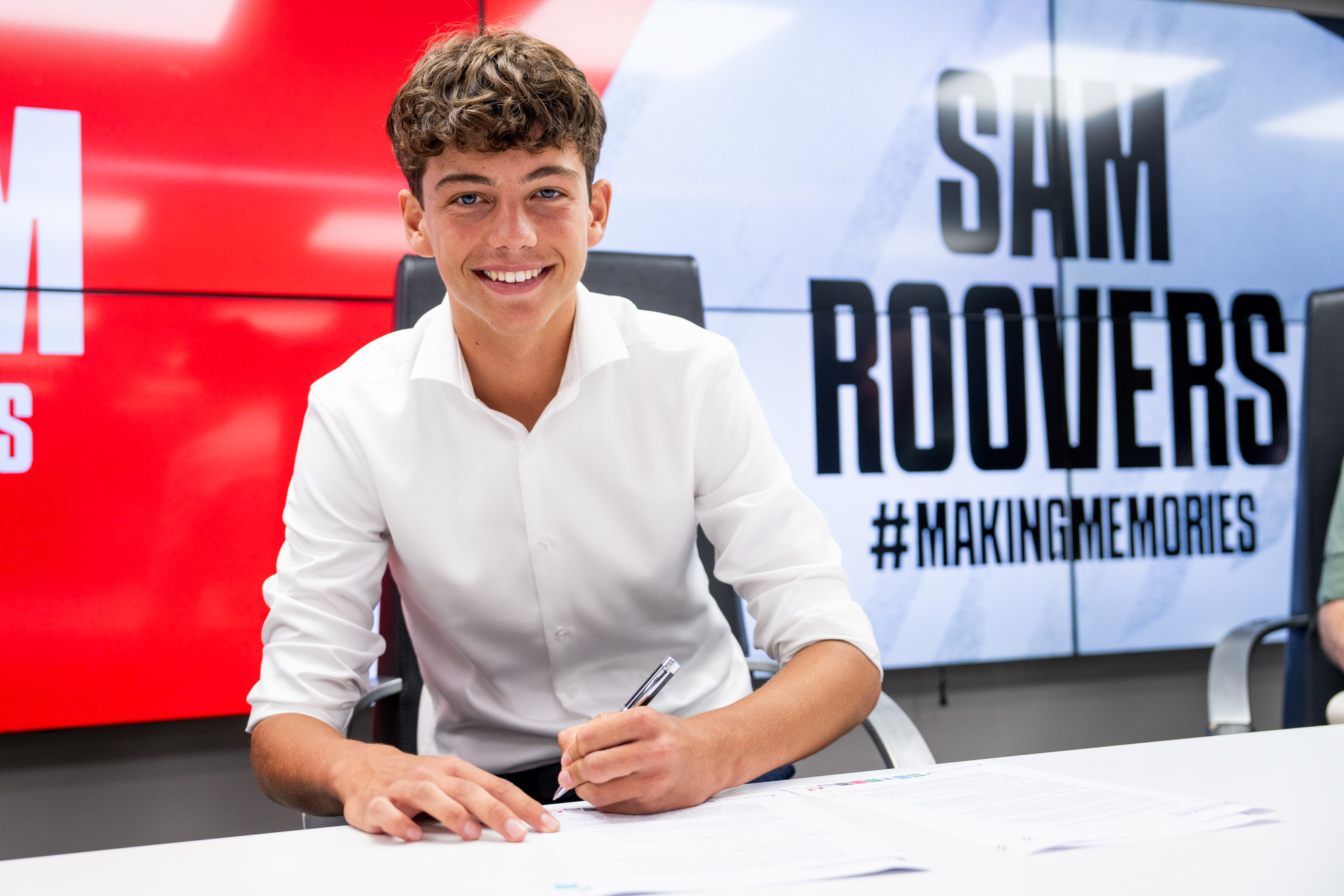 Sam Roovers (15) tekent eerste profcontract