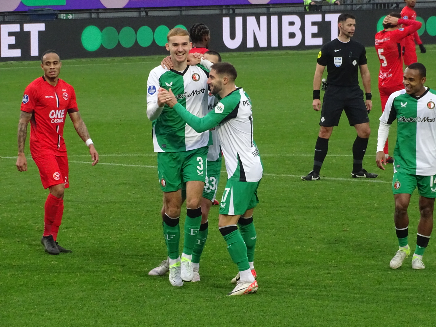 Foto's Almere City - Feyenoord (1-4)