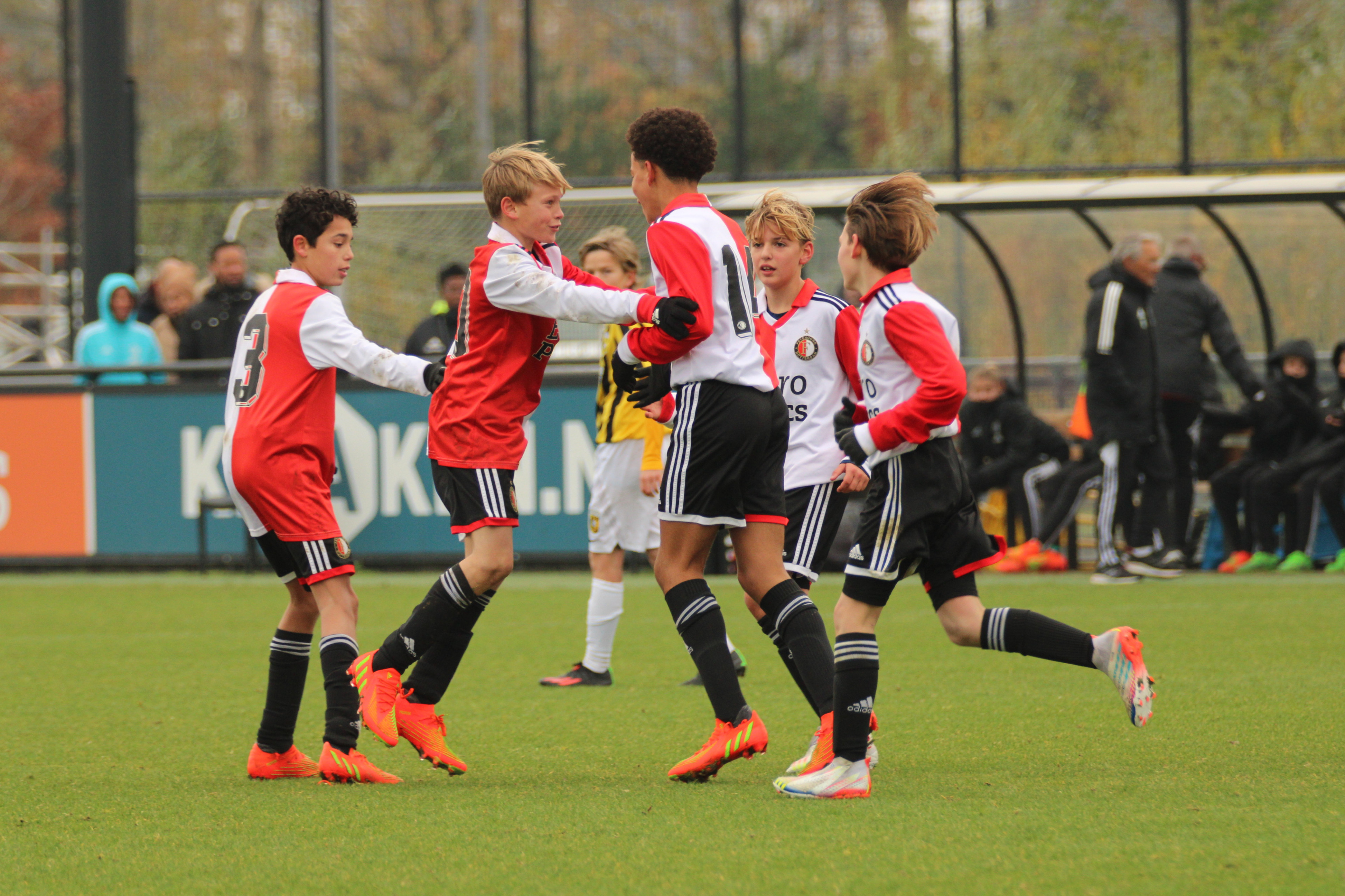 Feyenoord O13 wint met 3-0 van Vitesse O13