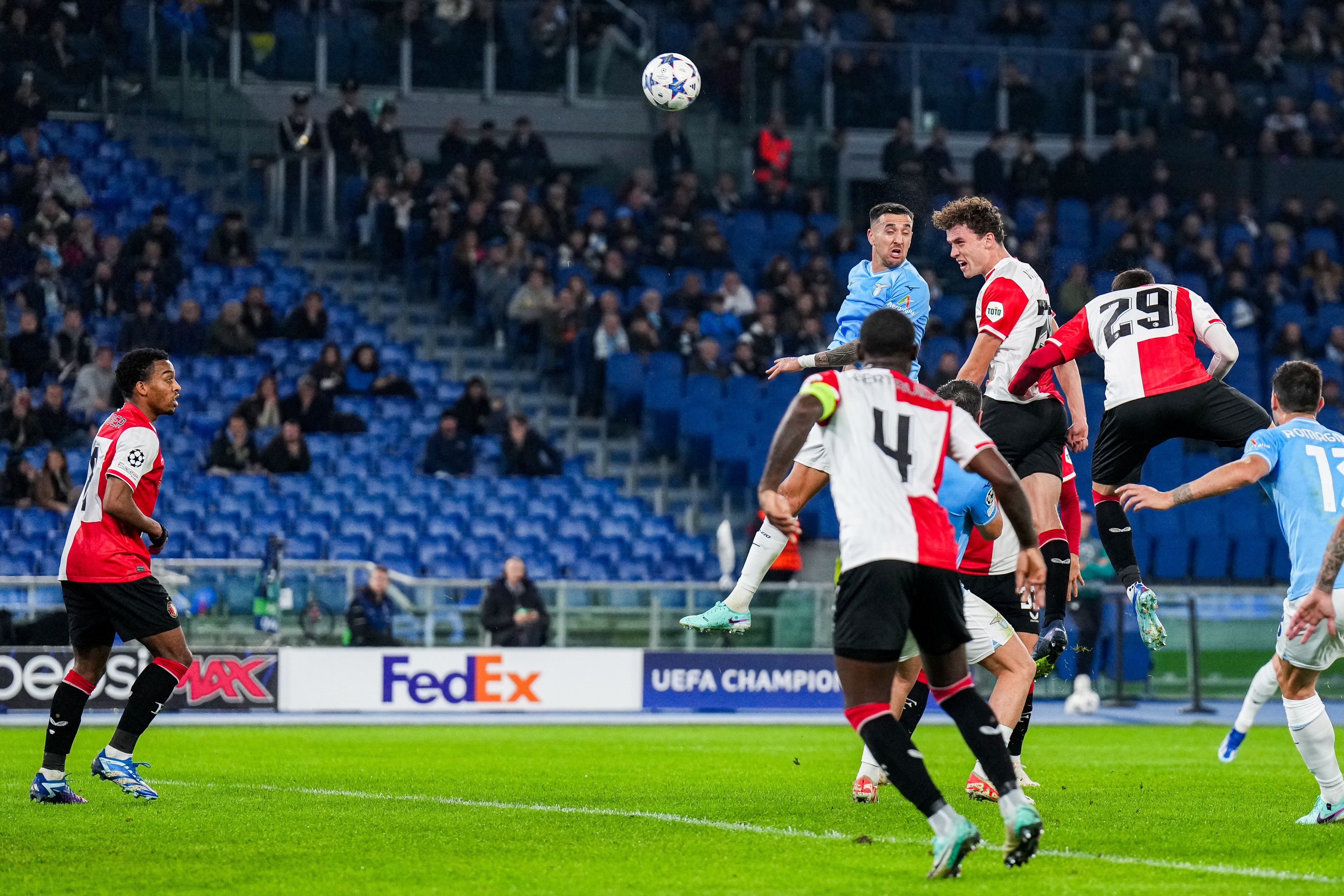 Lazio - Feyenoord • 1 - 0 [FT]