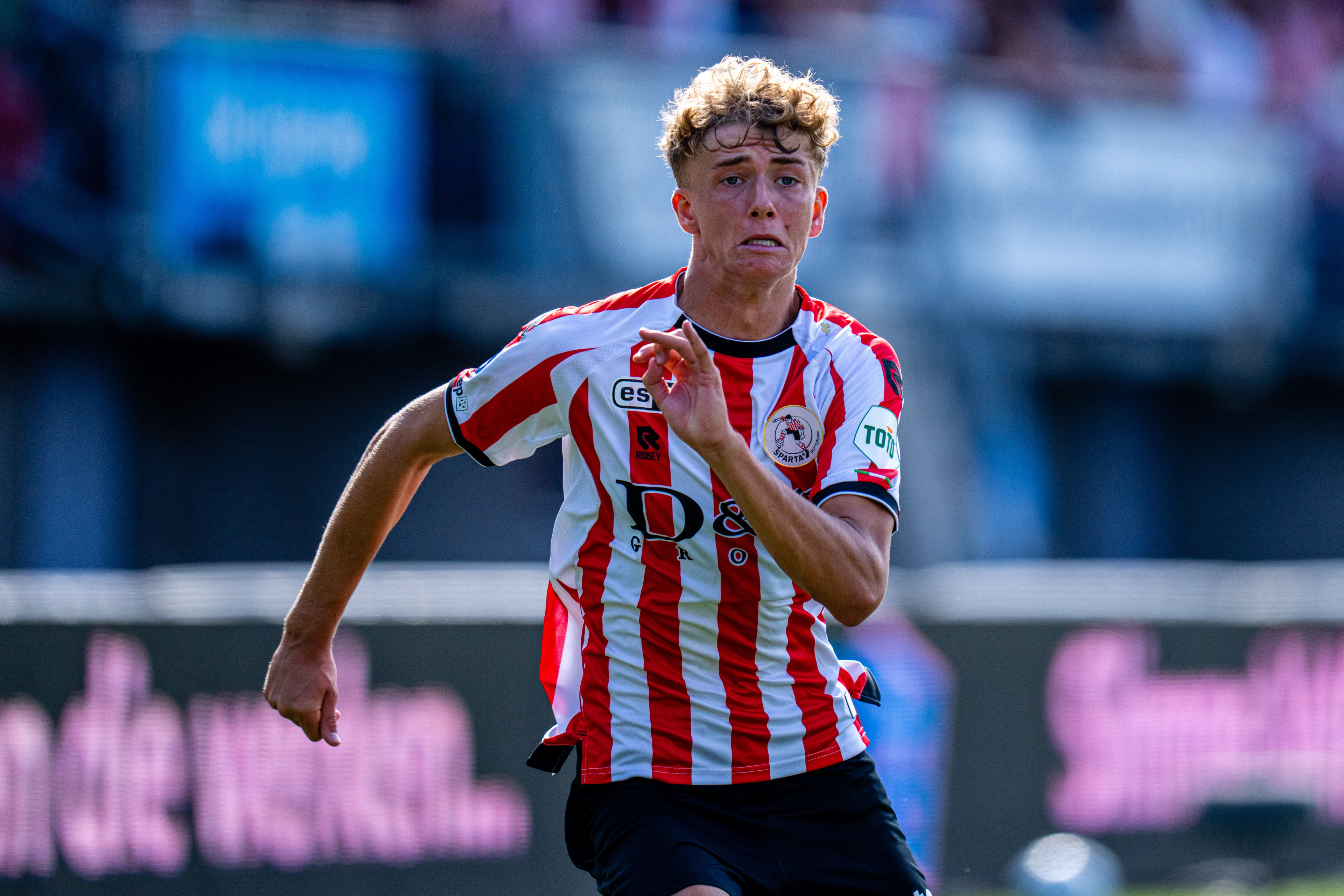 VK Sportphoto - Sven Mijnans, middenvelder Sparta Rotterdam