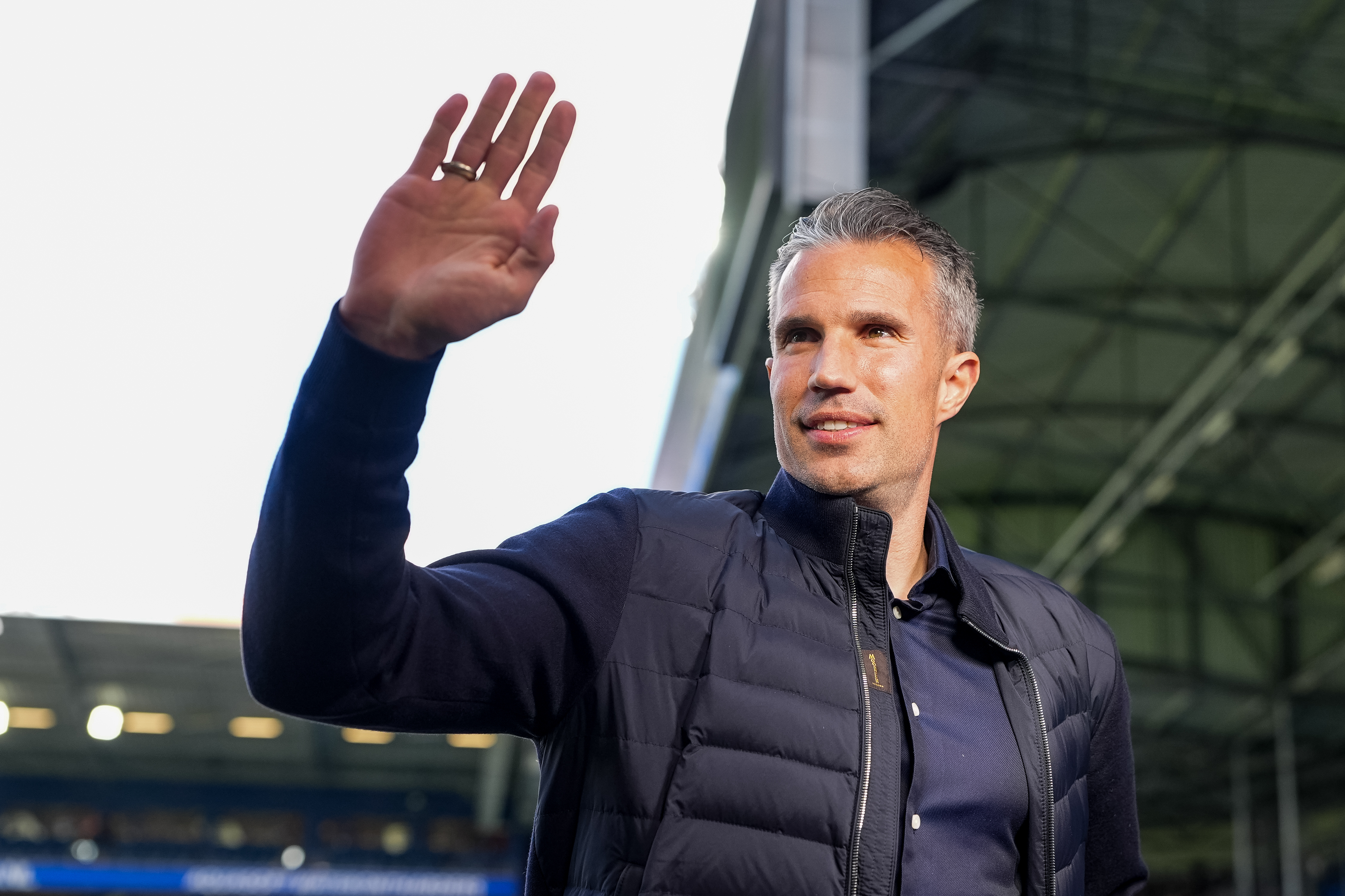 Van Persie ambitieus: "Over twaalf maanden zijn wij kampioen, als het even meezit"
